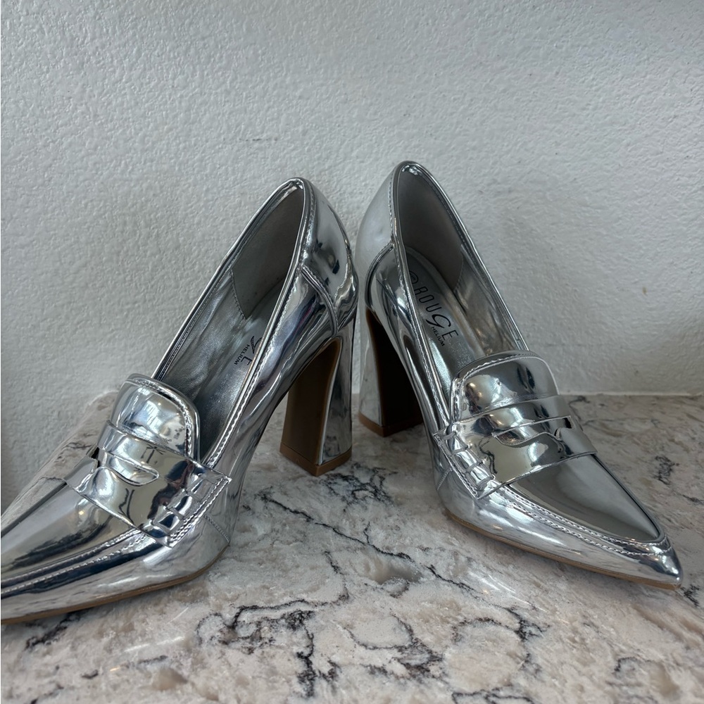 NWOT Rouge Helium Metallic Silver Pointed-Toe Block Heel Loafers - Picture 3 of 10